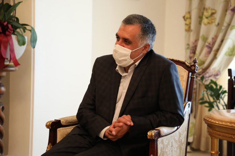 نیکنام حسینی پور