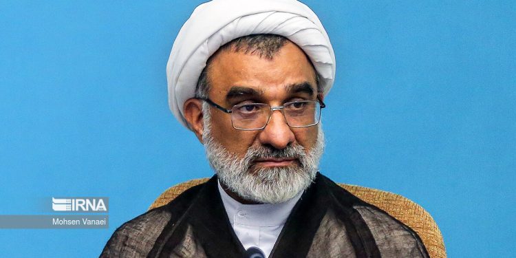 پیام تسلیت حجت الاسلام دکتر عبدالحسین خسروپناه دبیر شورای عالی انقلاب فرهنگی در پی درگذشت پدر مدیرعامل موسسه هنرمندان پیشکسوت