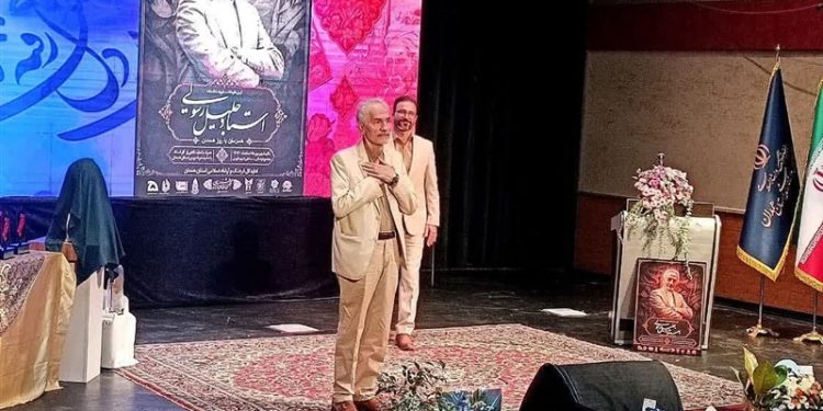 تجلیل موسسه هنرمندان پیشکسوت از استاد جلیل رسولی در همدان